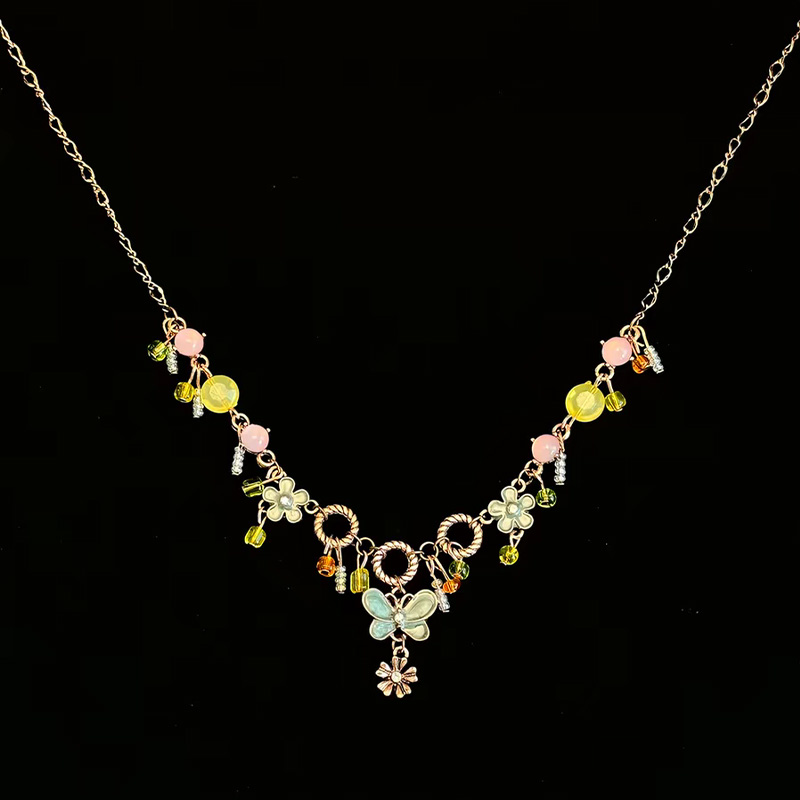 Street Fashion Videos - Collana da donna con farfalla e