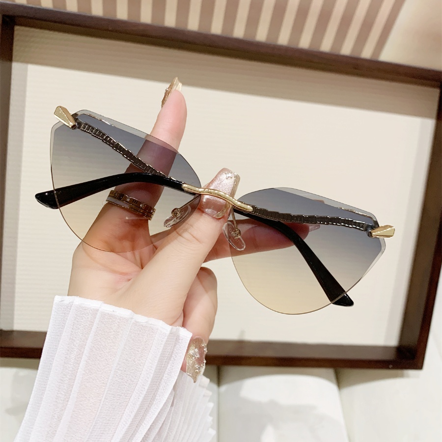 Street Fashion Glasses - 1Pc Occhiali di moda da donna