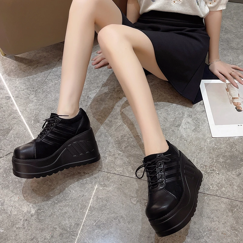 Big Size 35-43 Design nero Pia - Street Fashion Goth recensione e prezzo