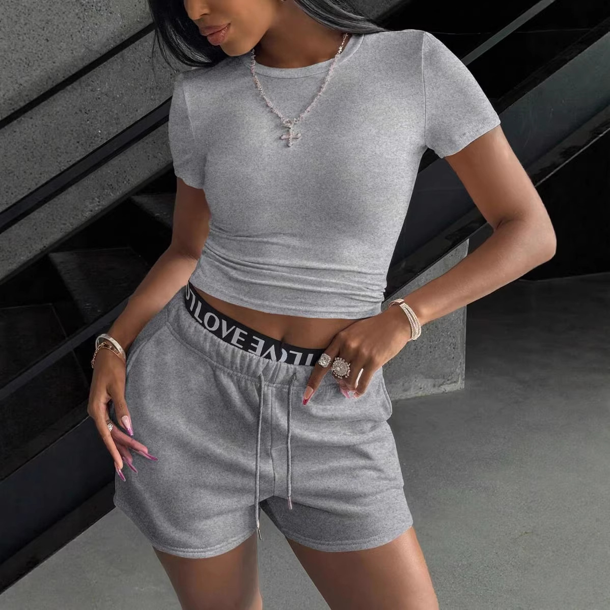 Completo Sportivo da Donna all - Street Fashion Dance recensione e prezzo