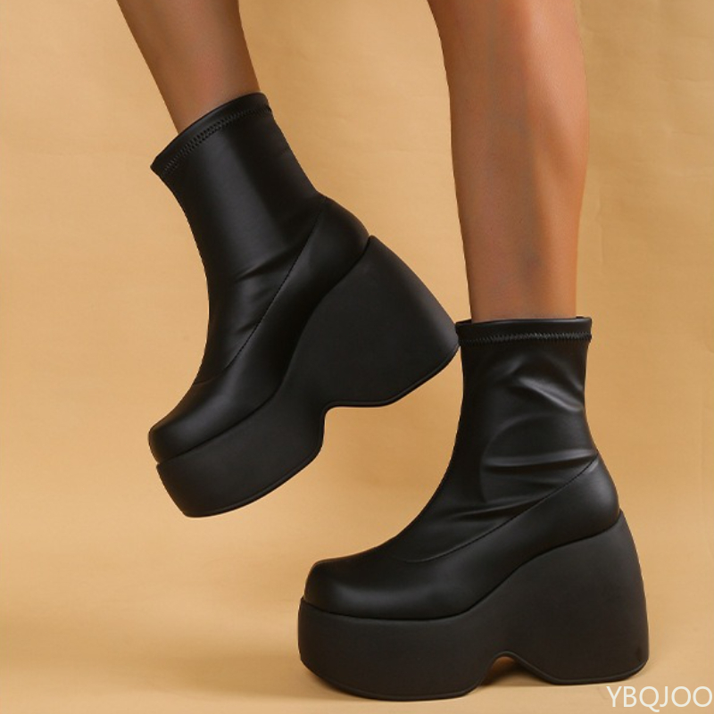 Stivali da donna nuovi di moda - Street Fashion Winter 2025 recensione e prezzo