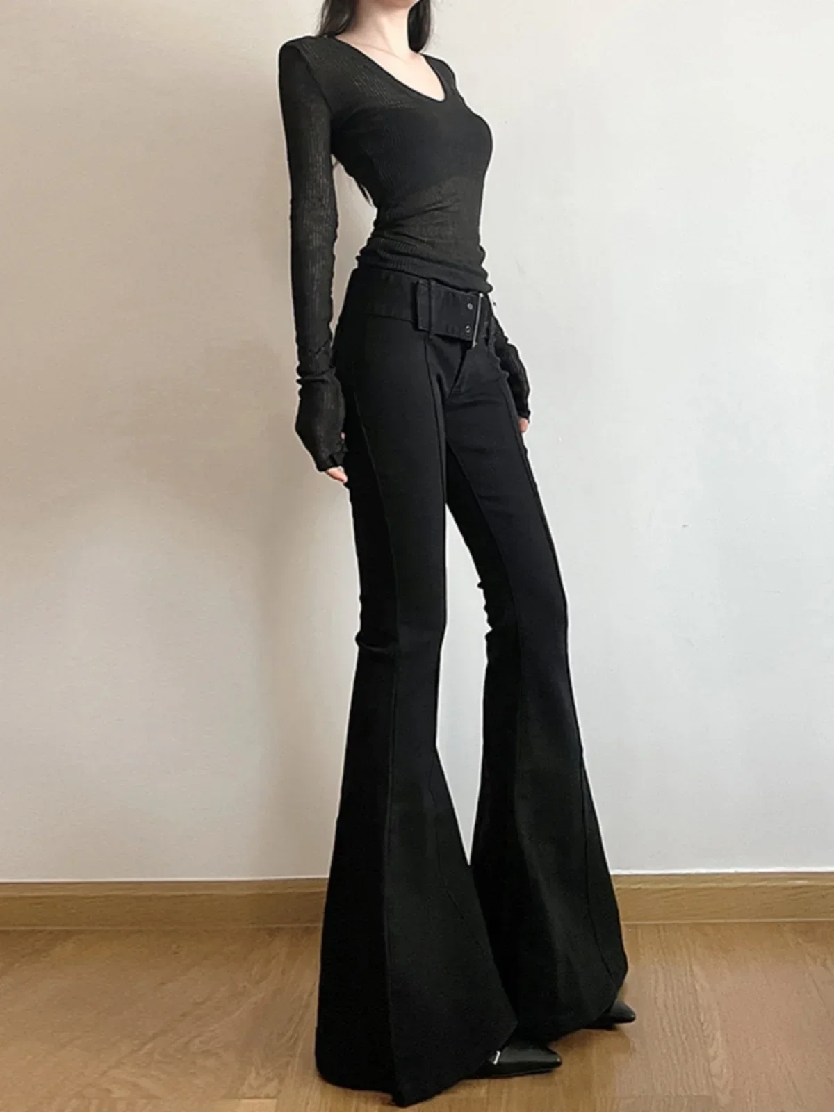 Jeans Neri da Donna a Zampa d' - Fashion Street Yoga recensione e prezzo