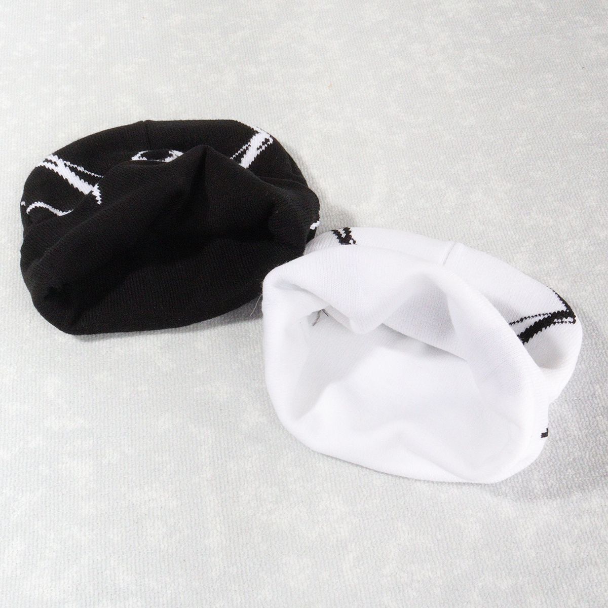 Cappello Lavorato a Maglia con - Street Fashion Goth recensione e prezzo
