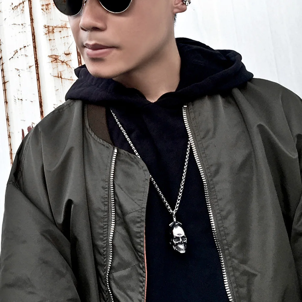 Goth collana con ciondolo tesc - Street Fashion Goth recensione e prezzo